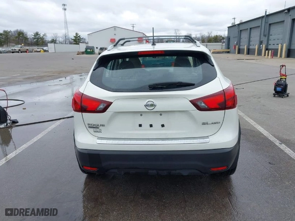 2017 Nissan Rogue Sport SL with VIN JN1BJ1CR8HW107542, listed as a IAAI auction lot 41820930 with 44,219 mi miles. Bid and sale history available at carsss.com. Image 16.