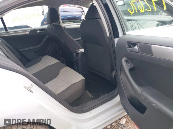 2017 Volkswagen Jetta S с VIN 3VW2B7AJ3HM384428, выставлен на аукционе IAAI как лот 41942676 с пробегом 57 167 миль миль и . История ставок и продаж доступна на DreamBid. Изображение 8.