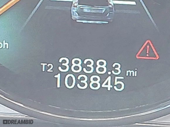 2015 Volvo XC60 T6 Platinum with VIN YV4902RM4F2733932, listed as a IAAI auction lot 41321986 with 103,845 mi miles. Bid and sale history available at carsss.com. Image 16.