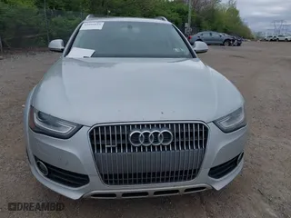 2013 Audi allroad Premium Plus with VIN WA1UFAFL0DA105820, listed as a IAAI auction lot 42095816 with 213,368 mi miles. Bid and sale history available at carsss.com. Image 6.