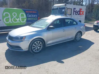 2015 Volkswagen Jetta Sedan 1.8T SE with VIN 3VWD17AJ0FM329783, listed as a IAAI auction lot 42142611 with 217,610 mi miles. Bid and sale history available at carsss.com. Image 2.