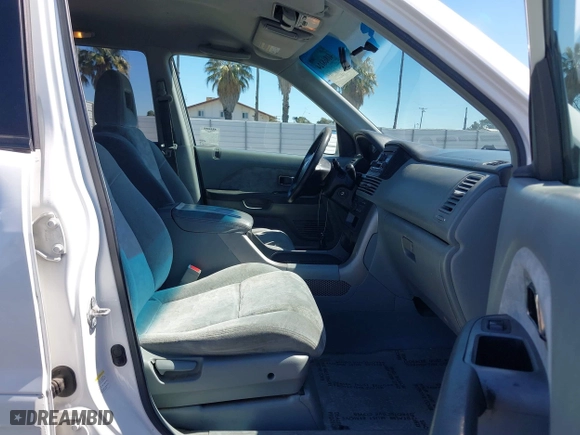 2004 Honda Pilot EX with VIN 2HKYF18424H564482, listed as a IAAI auction lot 41868124 with 173,484 mi miles. Bid and sale history available at carsss.com. Image 5.