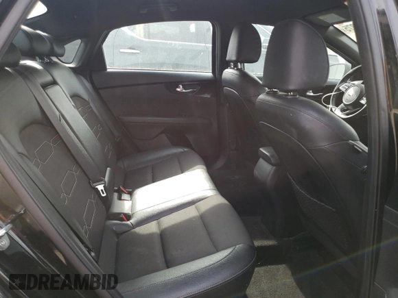 2021 Kia Forte GT-Line с VIN 3KPF34AD9ME297552, выставлен на аукционе Copart как лот 54503075 с пробегом 75 982 миль миль и Списание • Salvage title. История ставок и продаж доступна на DreamBid. Изображение 10.