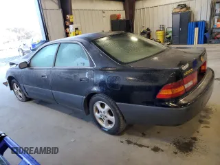 1998 Lexus ES 300 Luxury Sport Sdn with VIN JT8BF28G0W5044806, listed as a Copart auction lot 83248754 with 276,797 mi miles and Salvage Title. Bid and sale history available at carsss.com. Image 2.