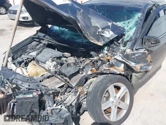 2014 Toyota Camry L with VIN 4T1BF1FK2EU390116, listed as a IAAI auction lot 41705712 with 1 mi miles. Bid and sale history available at carsss.com. Image 6.