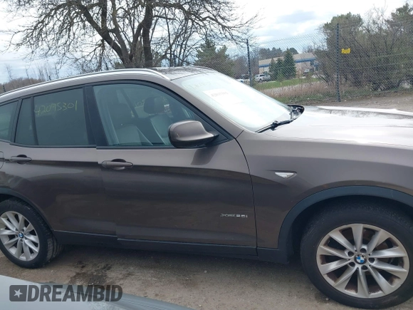 2014 BMW X3 xDrive28i with VIN 5UXWX9C54E0D39435, listed as a IAAI auction lot 42095301 with Not Provided miles and . Bid and sale history available at DreamBid. Image 12.