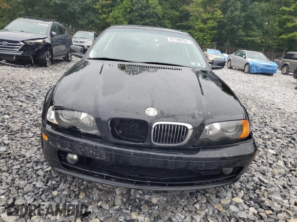 2001 BMW 3 Series 325Ci with VIN WBABN33471JW57400, listed as a Copart auction lot 67109234 with 152,135 mi miles and Salvage Title. Bid and sale history available at carsss.com. Image 5.