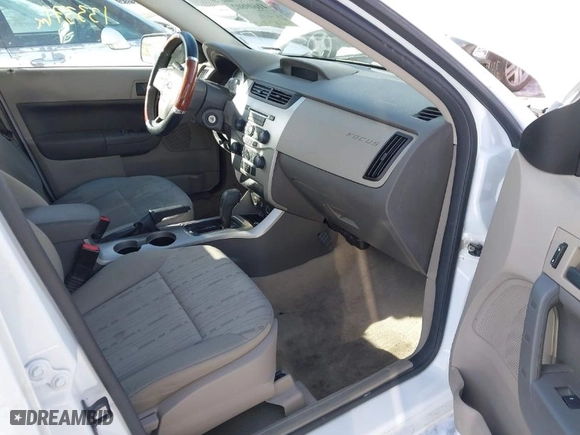 2008 Ford Focus SE with VIN 1FAHP35N88W167354, listed as a IAAI auction lot 41609802 with NaN miles. Bid and sale history available at carsss.com. Image 5.