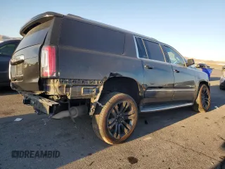2020 GMC Yukon XL Denali with VIN 1GKS2HKJ8LR203469, listed as a Copart auction lot 89285255 with 0 mi miles and Salvage Title. Bid and sale history available at carsss.com. Image 3.