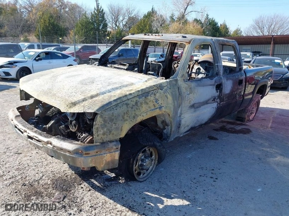 2003 Chevrolet Silverado 2500HD LS with VIN 1GCHK23183F167723, listed as a IAAI auction lot 40990388 with 1 mi miles. Bid and sale history available at carsss.com. Image 2.