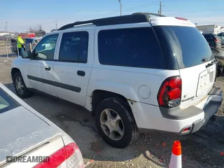 2005 Chevrolet TrailBlazer LS with VIN 1GNET16S156131333, listed as a IAAI auction lot 41673495 with 188,840 mi miles. Bid and sale history available at carsss.com. Image 3.