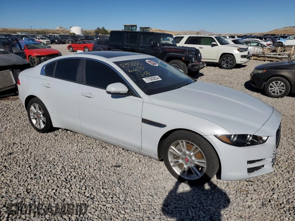 2018 Jaguar XE 25t Premium with VIN SAJAD4FX7JCP35886, listed as a Copart auction lot 77503834 with 62,660 mi miles and Clean Title. Bid and sale history available at carsss.com. Image 4.