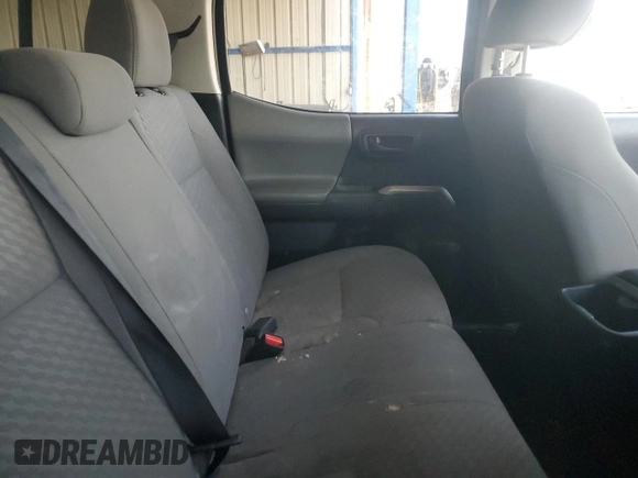2022 Toyota Tacoma SR z VIN 3TMCZ5AN2NM470545, wystawiony jako Copart lot #58419285 z przebiegiem 57 599 mil mil oraz Szkoda całkowita • Salvage title. Historia ofert i sprzedaży dostępna na DreamBid. Obrazek 10.