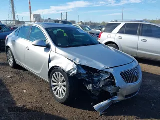 2011 Buick Regal CXL RL2 with VIN W04GP5EC3B1033284, listed as a IAAI auction lot 40636583 with 139,349 mi miles. Bid and sale history available at carsss.com. Image 1.