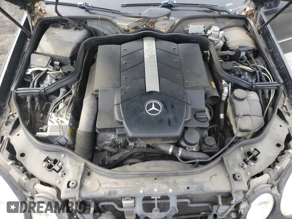 2003 Mercedes-Benz E 500 z VIN WDBUF70J63A290744, wystawiony jako Copart lot #58621995 z przebiegiem 124 631 mil mil oraz Czysty tytuł • Clean title. Historia ofert i sprzedaży dostępna na DreamBid. Obrazek 11.