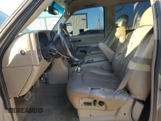 2001 GMC Sierra 1500HD SLE z VIN 1GTGC13UX1F202868, wystawiony jako Copart lot #43929435 z przebiegiem 271 152 mil mil oraz Szkoda całkowita • Salvage title. Historia ofert i sprzedaży dostępna na DreamBid. Obrazek 7.
