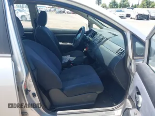 2007 Nissan Versa S z VIN 3N1BC13EX7L362219, wystawiony jako IAAI lot #42359806 z przebiegiem 153 173 mil mil oraz . Historia ofert i sprzedaży dostępna na DreamBid. Obrazek 5.