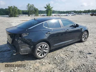 2015 Kia Optima SX z VIN 5XXGR4A71FG437987, wystawiony jako Copart lot #56657475 z przebiegiem 146 403 mil mil oraz Szkoda całkowita • Salvage title. Historia ofert i sprzedaży dostępna na DreamBid. Obrazek 3.