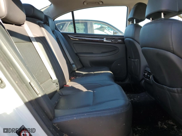 2013 Hyundai Genesis 5.0L R-Spec with VIN KMHGC4DH3DU221373, listed as a Copart auction lot 48505575 with 33,029 mi miles and Salvage Title. Bid and sale history available at carsss.com. Image 10.