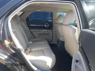 2005 Dodge Magnum RT with VIN 2D4GV58205H610425, listed as a IAAI auction lot 41840499 with 202,786 mi miles. Bid and sale history available at carsss.com. Image 8.