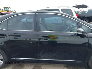 2010 Lexus HS 250h z VIN JTHBB1BAXA2011199, wystawiony jako IAAI lot #41829045 z przebiegiem 155 094 mil mil oraz . Historia ofert i sprzedaży dostępna na DreamBid. Obrazek 14.