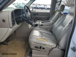 2005 Chevrolet Tahoe Z71 with VIN 1GNEK13T05R167173, listed as a Copart auction lot 44059815 with 156,389 mi miles and Salvage Title. Bid and sale history available at carsss.com. Image 7.