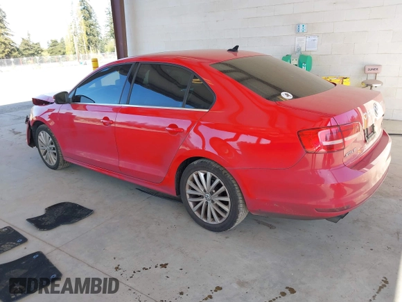 2015 Volkswagen Jetta Sedan 1.8T SE with VIN 3VWD17AJ3FM284712, listed as a IAAI auction lot 42052882 with 140,088 mi miles. Bid and sale history available at carsss.com. Image 3.