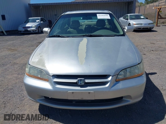 1998 Honda Accord EX z VIN 1HGCG6671WA162496, wystawiony jako IAAI lot #42202848 z przebiegiem 192 894 mil mil oraz . Historia ofert i sprzedaży dostępna na DreamBid. Obrazek 6.