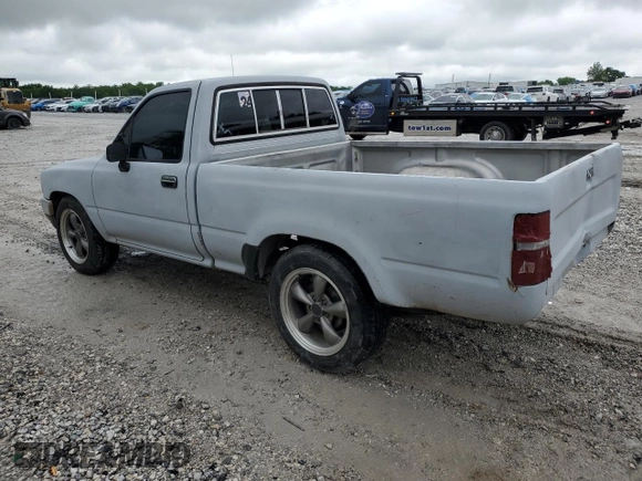 1989 Toyota Pickup DX с VIN JT4RN81PXK0034338, выставлен на аукционе Copart как лот 58797935 с пробегом 210 495 миль миль и Чистый • Clean title. История ставок и продаж доступна на DreamBid. Изображение 2.