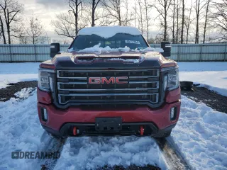 2022 GMC Sierra 3500HD AT4 z VIN 1GT49VEY6NF139511, wystawiony jako Copart lot #85117954 z przebiegiem 39 144 mil mil oraz Szkoda całkowita • Salvage title. Historia ofert i sprzedaży dostępna na DreamBid. Obrazek 5.