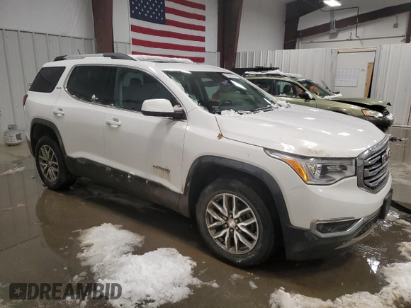 2018 GMC Acadia SLE z VIN 1GKKNSLS1JZ226147, wystawiony jako Copart lot #45546885 z przebiegiem 69 300 mil mil oraz Szkoda całkowita • Salvage title. Historia ofert i sprzedaży dostępna na DreamBid. Obrazek 4.