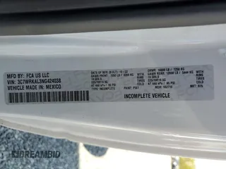 2022 Ram 4500 z VIN 3C7WRKAL3NG424038, wystawiony jako Copart lot #52548645 z przebiegiem 35 713 mil mil oraz Szkoda całkowita • Salvage title. Historia ofert i sprzedaży dostępna na DreamBid. Obrazek 13.
