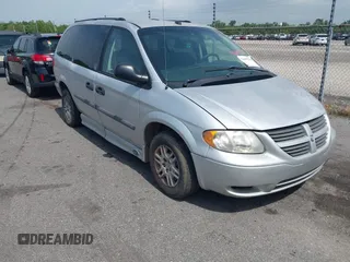 2005 Dodge Caravan SE with VIN 1D4GP24R25B421537, listed as a IAAI auction lot 42649718 with 81,640 mi miles and . Bid and sale history available at DreamBid. Image 1.