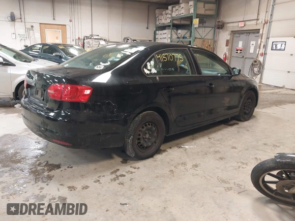 2014 Volkswagen Jetta Sedan S with VIN 3VW1K7AJ7EM445531, listed as a IAAI auction lot 41570775 with 101,522 mi miles. Bid and sale history available at carsss.com. Image 4.