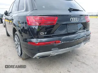 2018 Audi Q7 Premium Plus with VIN WA1LHAF78JD054456, listed as a IAAI auction lot 41924248 with 109,379 mi miles. Bid and sale history available at carsss.com. Image 6.