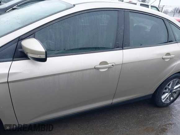 2018 Ford Focus SE with VIN 1FADP3F27JL219423, listed as a IAAI auction lot 41575274 with 73,574 mi miles. Bid and sale history available at carsss.com. Image 14.