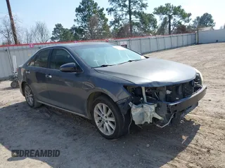 2012 Toyota Camry SE with VIN 4T1BK1FK2CU513986, listed as a IAAI auction lot 41538713 with 176,862 mi miles. Bid and sale history available at carsss.com. Image 1.