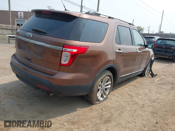 2011 Ford Explorer XLT with VIN 1FMHK7D83BGA31531, listed as a IAAI auction lot 42412686 with 236,673 mi miles and . Bid and sale history available at DreamBid. Image 4.