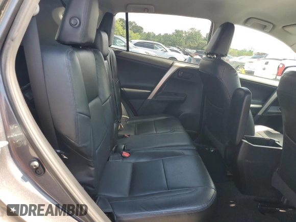 2015 Toyota RAV4 LE с VIN 2T3BFREV7FW272727, выставлен на аукционе Copart как лот 63307965 с пробегом 51 467 миль миль и Списание • Salvage title. История ставок и продаж доступна на DreamBid. Изображение 11.
