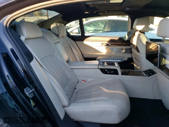 2016 BMW 7 Series 750i xDrive with VIN WBA7F2C52GG417621, listed as a Copart auction lot 72377382 with 0 mi miles. Bid and sale history available at carsss.com. Image 10.