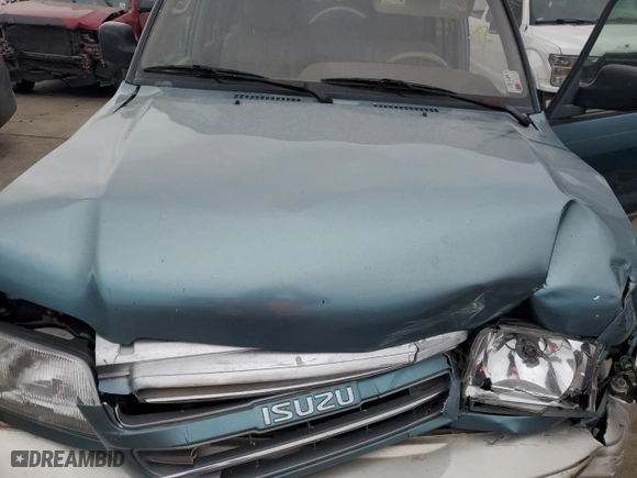 2002 Isuzu Trooper S with VIN JACDJ58X427J10541, listed as a Copart auction lot 88672255 with 110,122 mi miles and Salvage Title. Bid and sale history available at carsss.com. Image 12.