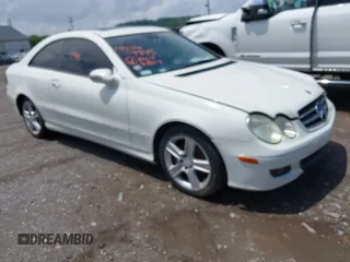 2009 Mercedes-Benz CLK 350 with VIN WDBTJ56H89F262104, listed as a IAAI auction lot 42267345 with 135,819 mi miles and . Bid and sale history available at DreamBid. Image 1.