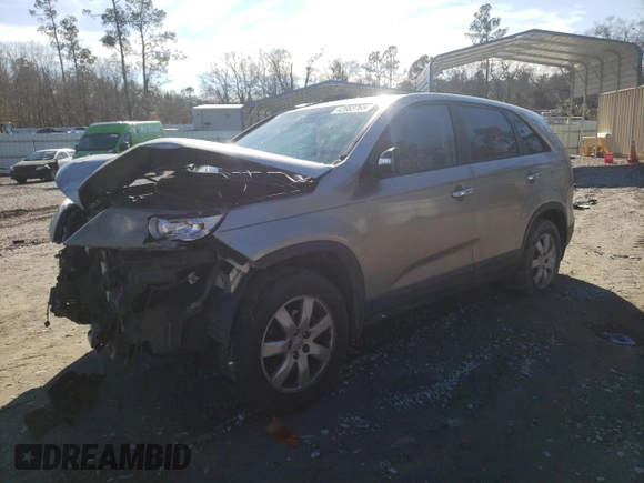 2013 Kia Sorento LX с VIN 5XYKT3A69DG423616, выставлен на аукционе Copart как лот 42883765 с пробегом 207 984 миль миль и Списание • Salvage title. История ставок и продаж доступна на DreamBid. Изображение 1.