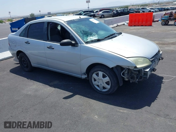 2007 Ford Focus S z VIN 1FAHP34NX7W163158, wystawiony jako IAAI lot #42586421 z przebiegiem 123 131 mil mil oraz . Historia ofert i sprzedaży dostępna na DreamBid. Obrazek 1.