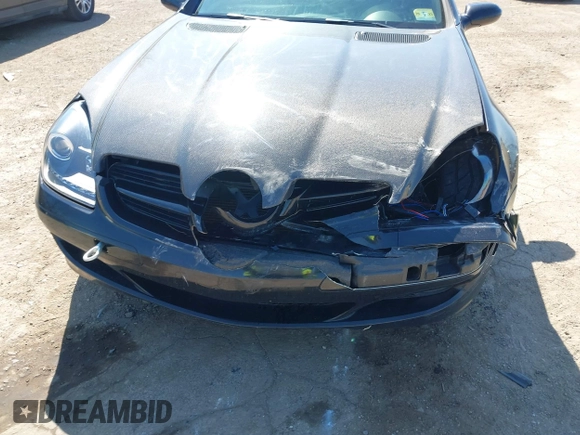 2008 Mercedes-Benz SLK 350 с VIN WDBWK56F48F179390, выставлен на аукционе IAAI как лот 41772723 с пробегом 148 691 миль миль и . История ставок и продаж доступна на DreamBid. Изображение 6.