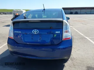 2010 Toyota Prius II with VIN JTDKN3DUXA0145833, listed as a IAAI auction lot 41992320 with 196,086 mi miles. Bid and sale history available at carsss.com. Image 16.