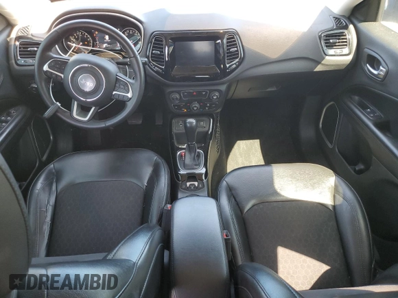 2018 Jeep Compass Altitude с VIN 3C4NJCBB0JT327442, выставлен на аукционе Copart как лот 54064815 с пробегом 103 773 миль миль и Списание • Salvage title. История ставок и продаж доступна на DreamBid. Изображение 8.