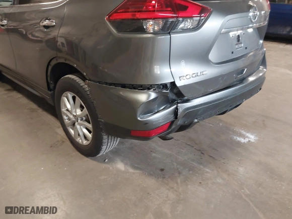 2017 Nissan Rogue SL with VIN JN8AT2MV2HW272009, listed as a IAAI auction lot 42020984 with 98,281 mi miles. Bid and sale history available at carsss.com. Image 6.
