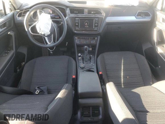 2023 Volkswagen Tiguan S с VIN 3VVFB7AX5PM093275, выставлен на аукционе Copart как лот 73763224 с пробегом 11 084 миль миль и Списание • Salvage title. История ставок и продаж доступна на DreamBid. Изображение 8.