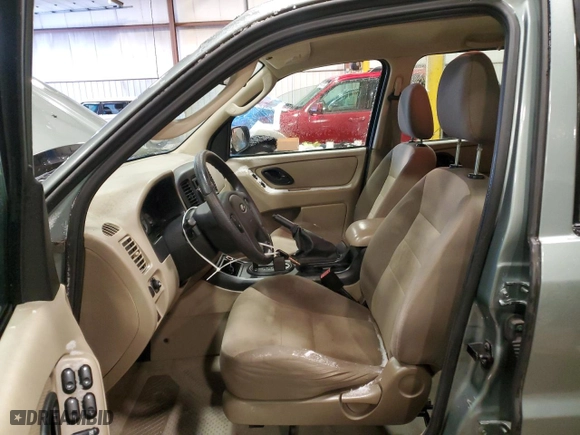 2005 Ford Escape XLS Value with VIN 1FMYU92Z75KB29769, listed as a Copart auction lot 44591245 with 168,452 mi miles and Salvage Title. Bid and sale history available at carsss.com. Image 7.